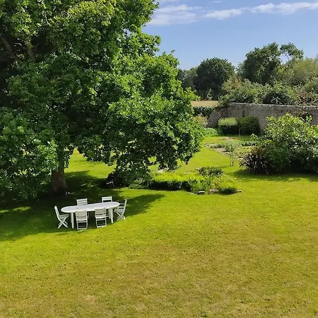 Maison De Caractere A 1 Km De La *