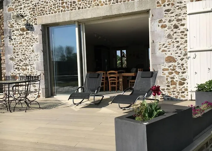 Maison De Caractere A 1 Km De La